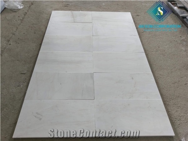 Cloudy Marble Tiles