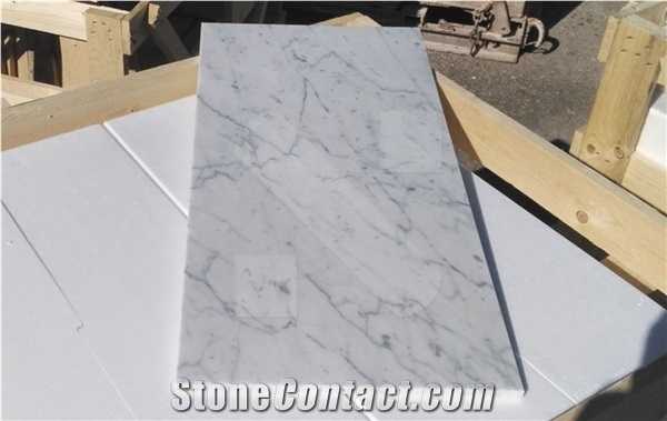 Bianco Carrara Venatino Marble Tiles with 61 X 30,5 X 1cm