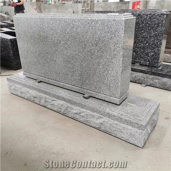American Tradtional Monument Grey Granite China Factory