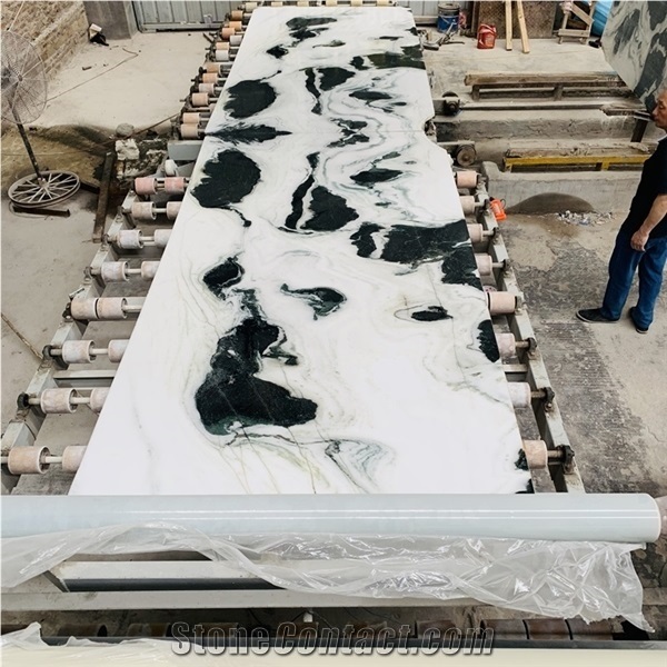 China Panda White Marble Slabs for Countertops