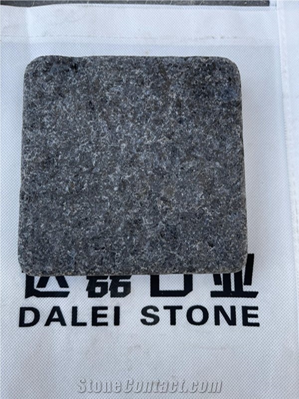 Black Granite Tumbled Cobblestone Pavers Setts
