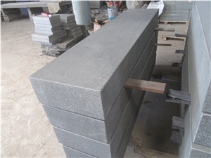China Dark Grey Granite Outdooor Block Steps