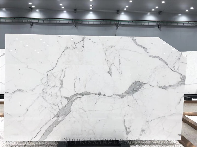 Luxurious Bianco Calacatta White Marble Slabs and Wall Tiles