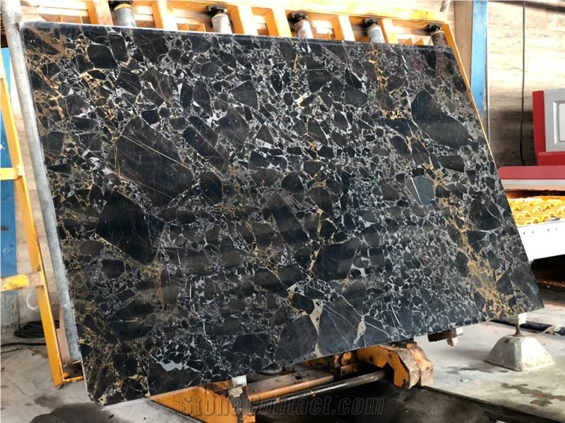 Black Marshal Marble Slabs Ready to Load