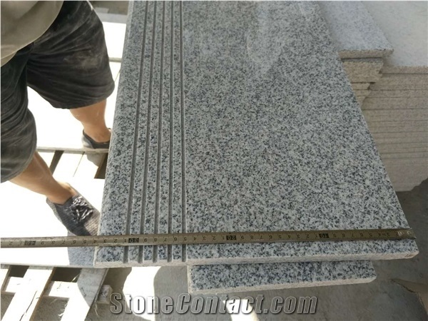 G603 Granite Half Slabs Random Step Skirting Pattern