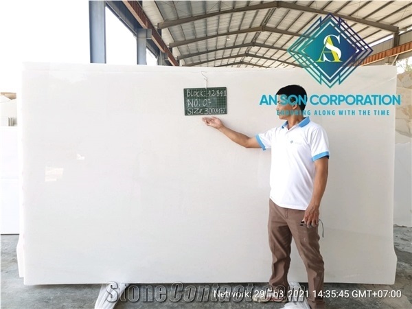 White Marble Slab Resonable in Price Sound in Quality