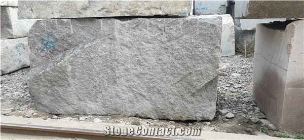 China Royal Pearl Brown Garden Paver Design Cube Stone Sets
