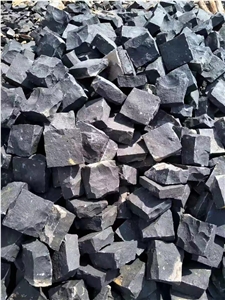 Natural Black Color Bushhammer Flame Granite Cube