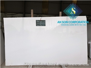 A Grade Of Polished Crystal White Marble Slabs