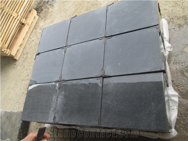 China Popular Cheap G654 Padang Dark Grey Sawn Pavement