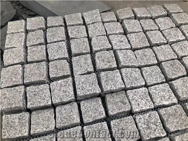 Cheapest China Silver Grey Granite Cobble Stone Pavers