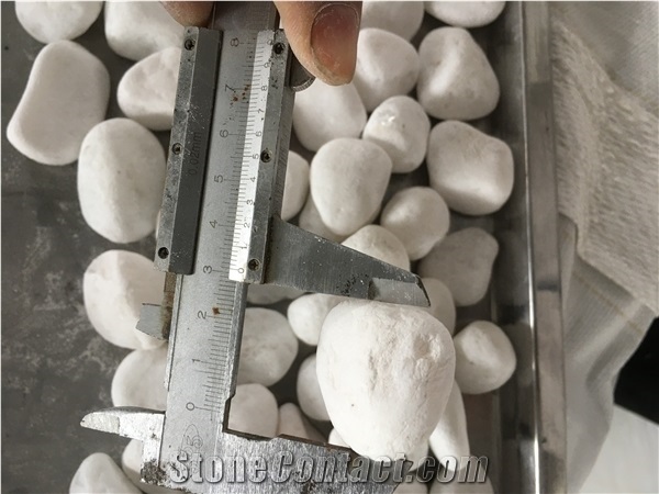 White Snow Pebble Stones Tumbled