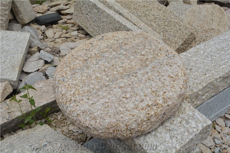 Beige Granite Round Cleft Flagstone Step Pavers
