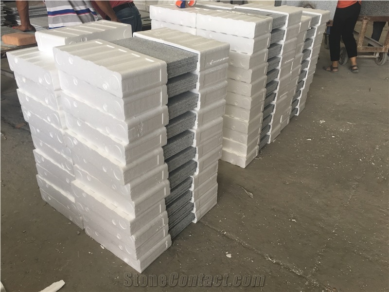China Cheap Granite Tiles, Wall Cladding/Tiles