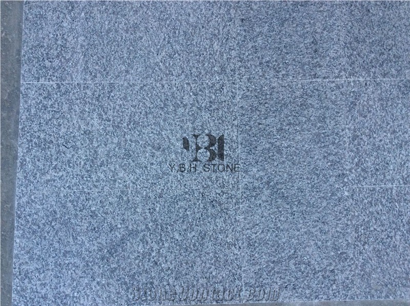 China New G623/Grey Flamed Granite Slabs/Tiles