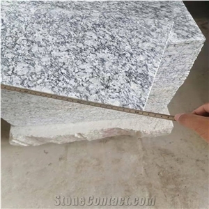 White Granite Stone Tiles Cladding Installation Panel