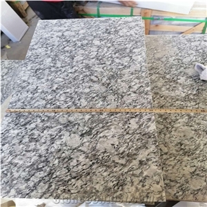 White Granite Stone Tills Kitchen Decoration