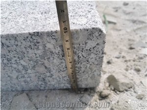 China Cheap Granite Curbstone, Urban Road Side Crubs Stone