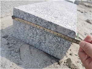 China Cheap Granite Curbstone, Urban Road Side Crubs Stone