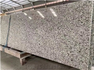 Customized Balla White Granite Prefab Countertop