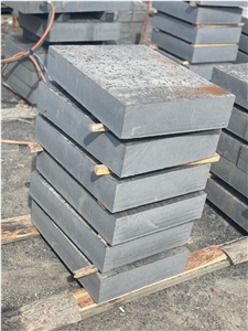 Ivano Dolynske Basalt Pavers