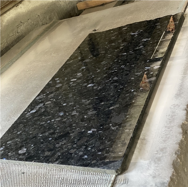 Labradorite Black Ice Granite Slabs