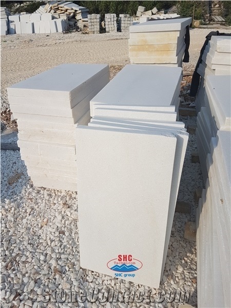Horned Surface White Limestone Tile and Limestone Slab