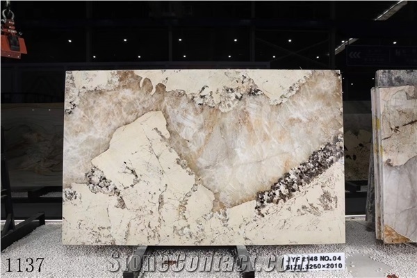 Brazil Pandora White Beige Granite Slab in China