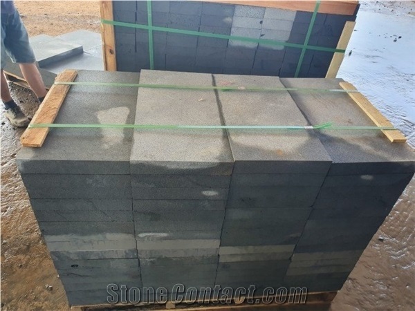 Machine Cut Basalt Tile for Flooring Wall Cladding