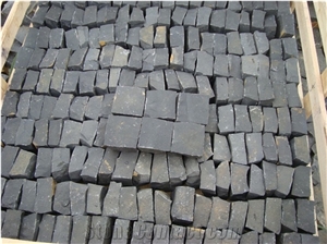 China Black Basalt Cobblestone Stepping Stones