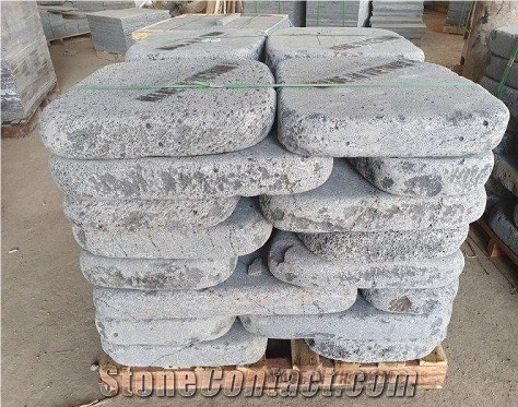 Lava Stone Garden Wall/Vietnam Lava Stonegarden Stepping Stone /Tumbled Lava Stone Pavers