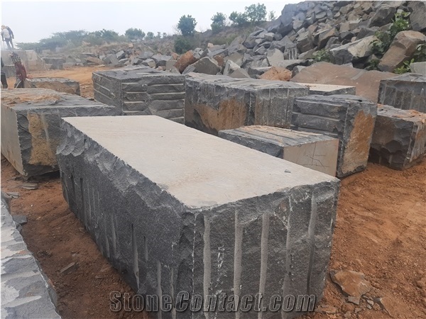 Indian Black Granite Blocks