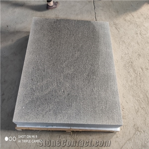 China Exterior Granite Stone Cutting Floor Tiles G633 Slab
