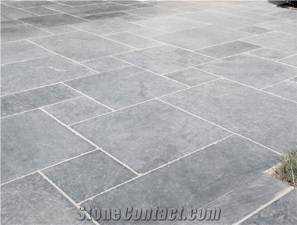 Bluestone French Pattern Sanded Surface Cladding Patio