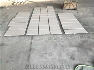 China Rusty Yellow G682 Granite Floor Tiles