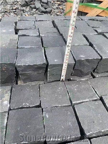 China Zhangpu Black Basalt Cube Paving Stone