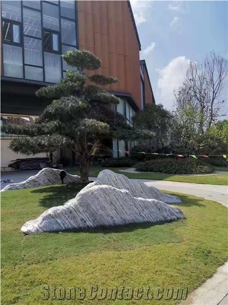 China Juparana Grey Granite Split Waterjet Landscaping Stone