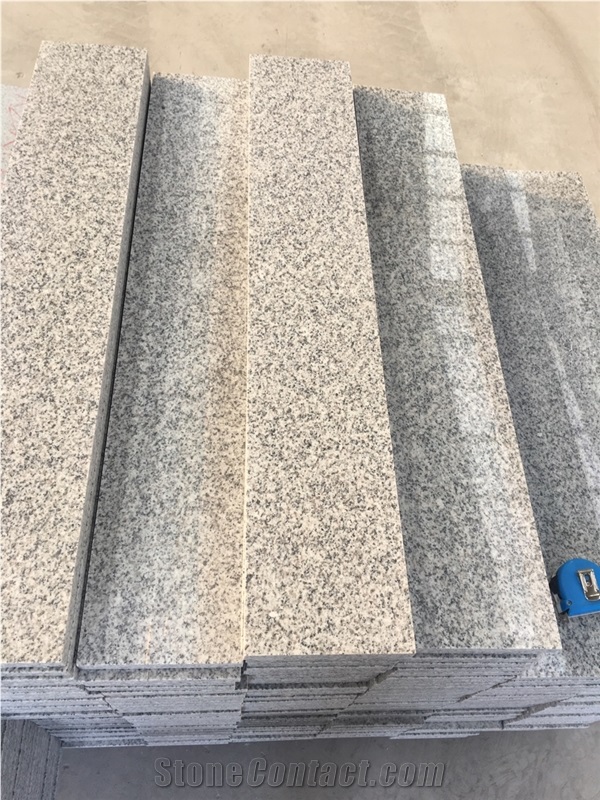 Bush-Hammered G603 China Granite Sesame White Tiles