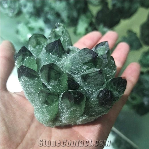 Crystal Green Quartz Cluster Stone for Home Decoration