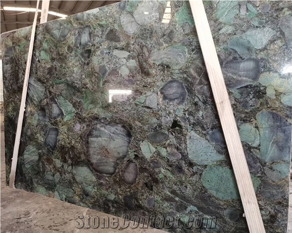 Fashion Green Granite Slabs