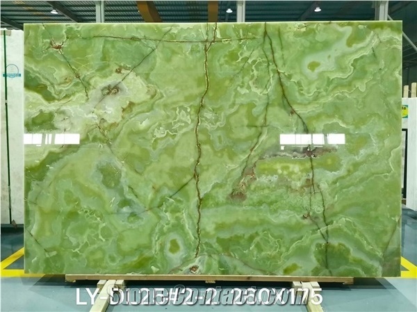 Royal Green Onyx Wall Covering