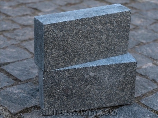 Black Granite (Gabbro) Sawn Cube Stone, Granite Cobblestone