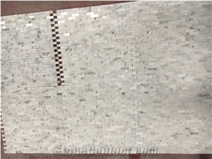 Split Calacatta Gold Wall Mosaic Linear Strip Backsplsh Tile