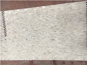 Split Calacatta Gold Wall Mosaic Linear Strip Backsplsh Tile