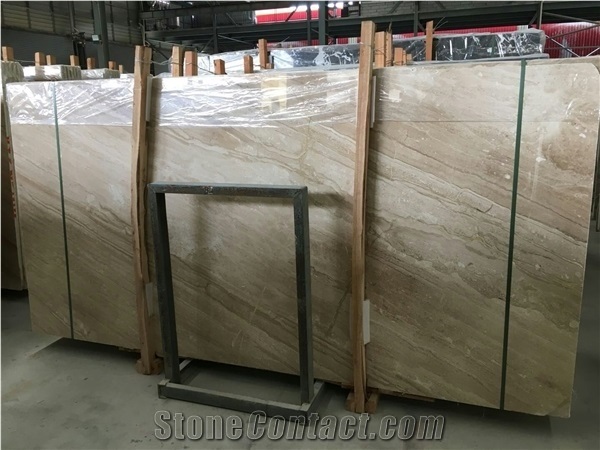 Bookmatched Royal Daino Marble Slabs & Tiles
