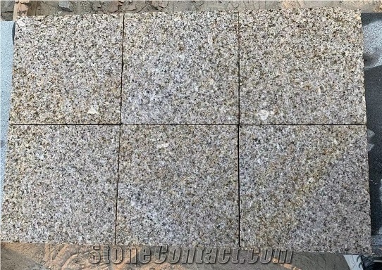 China Shandong Rust Stone Yellow Granite Flamed Floor Tiles
