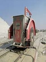 Mining stone block cutting machine
