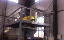 Artificial stone mixer