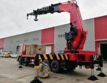 Loading Heavy Cargo Truck Mounted Crane with Wireless Remote
