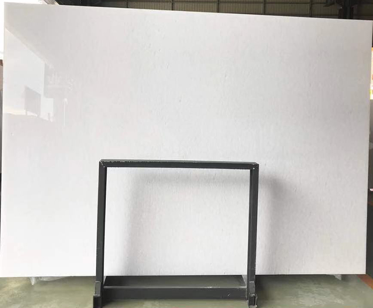6i crystal white.jpg 6i crystal white.jpg